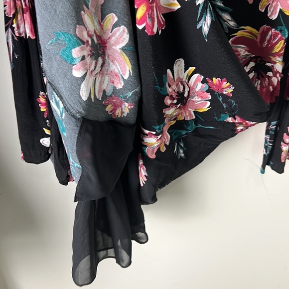 I.State Floral Mini Bell Sleeves Dress With Pockets Size Medium - Picture 6 of 10